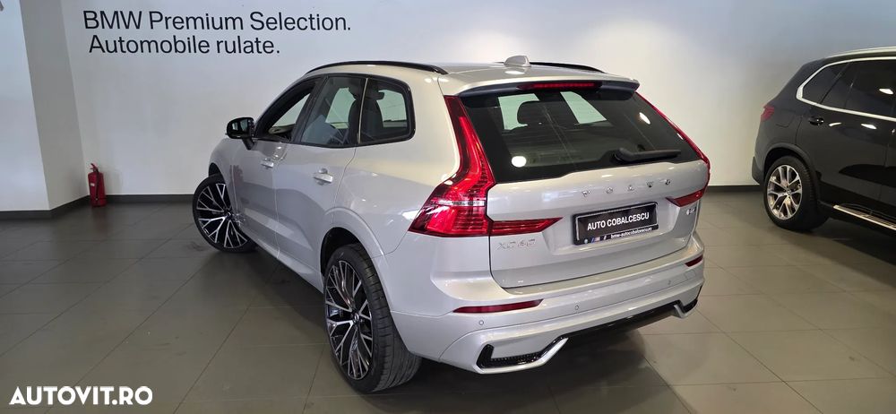 Volvo XC 60 B4 MHEV AT8 AWD R-Design - 4