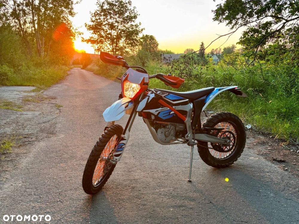 KTM Freeride - 1