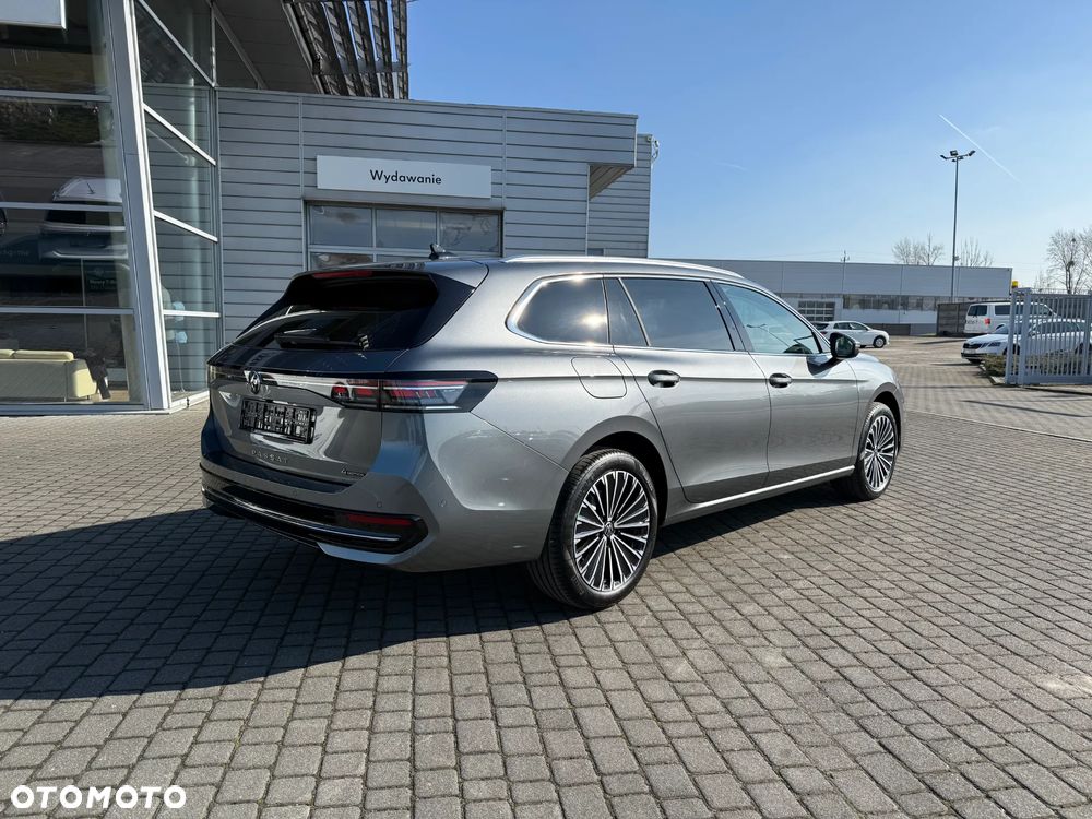 Volkswagen Passat 2.0 TDI SCR 4Mot Elegance DSG - 3
