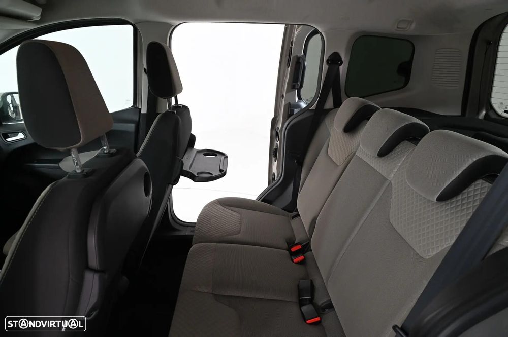 Ford Tourneo Courier 1.0 EcoBoost Titanium - 22