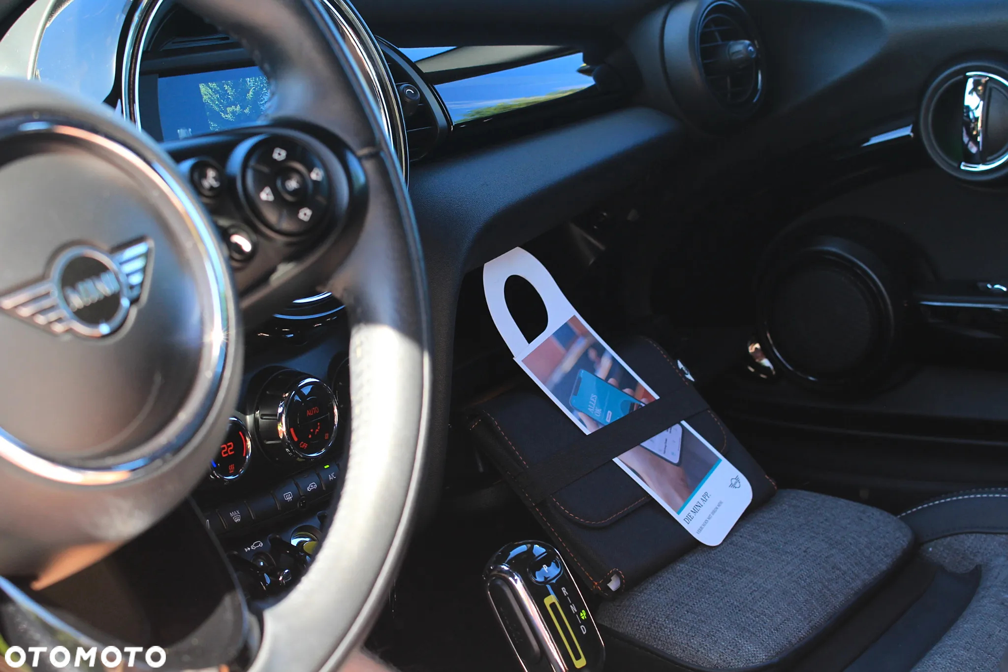 MINI Cooper SE Classic Trim - 33