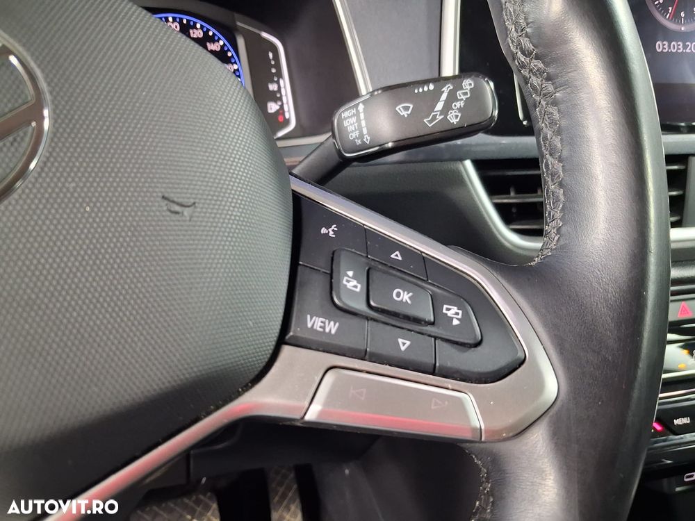 Volkswagen T-Roc 1.5 TSI DSG Style - 17