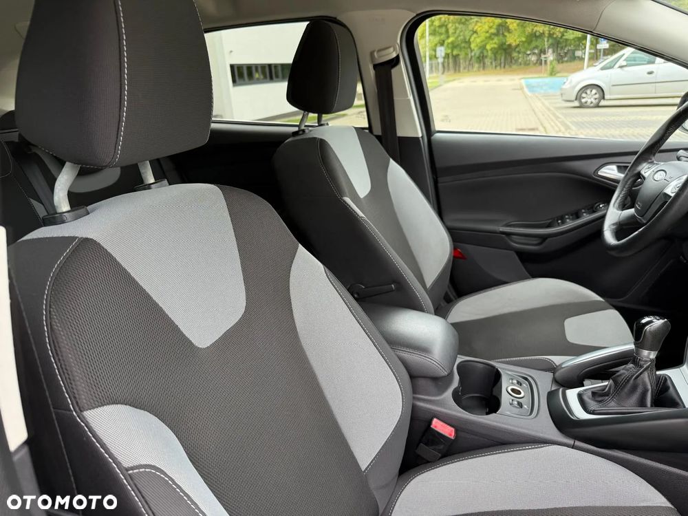 Ford Focus Turnier 1.0 EcoBoost Start-Stopp-System Champions Edition - 26