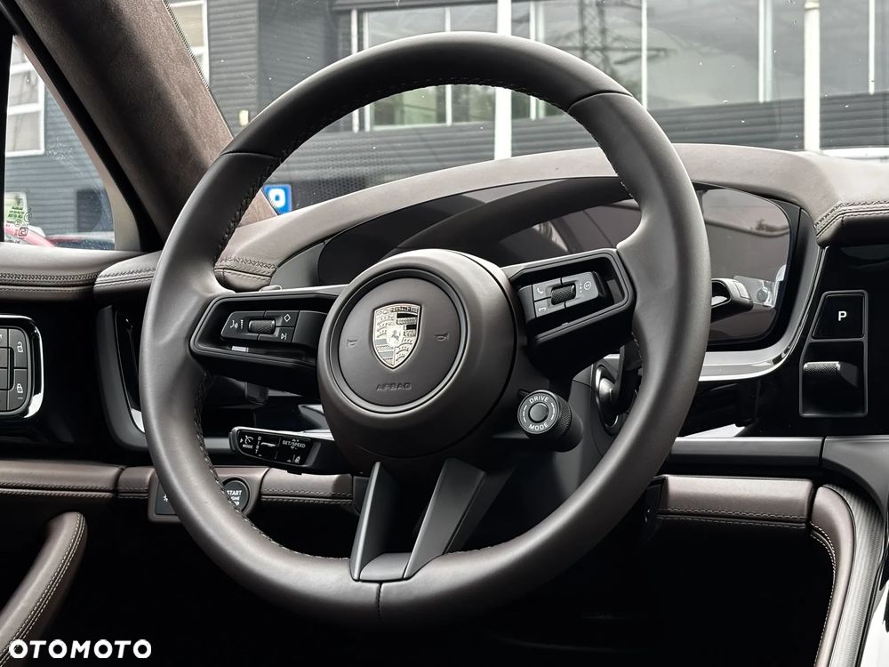 Porsche Panamera Turbo E-Hybrid PHEV - 24