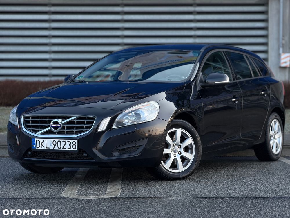 Volvo V60 D3 Summum - 1
