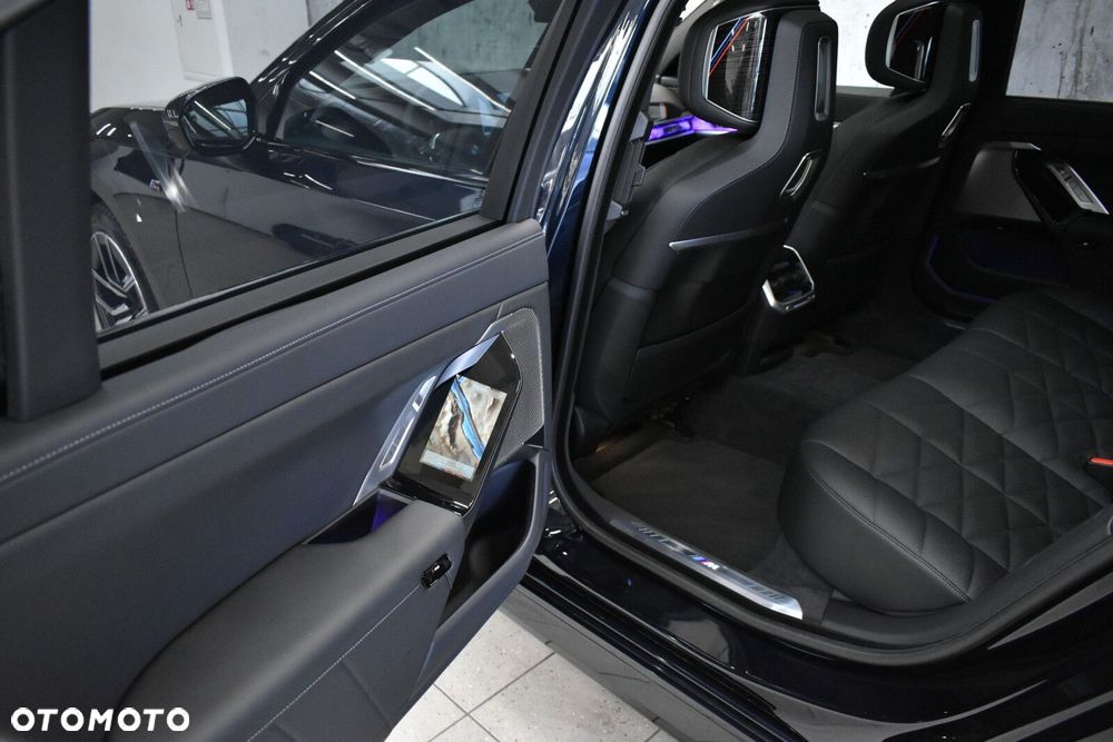 BMW Seria 7 - 24
