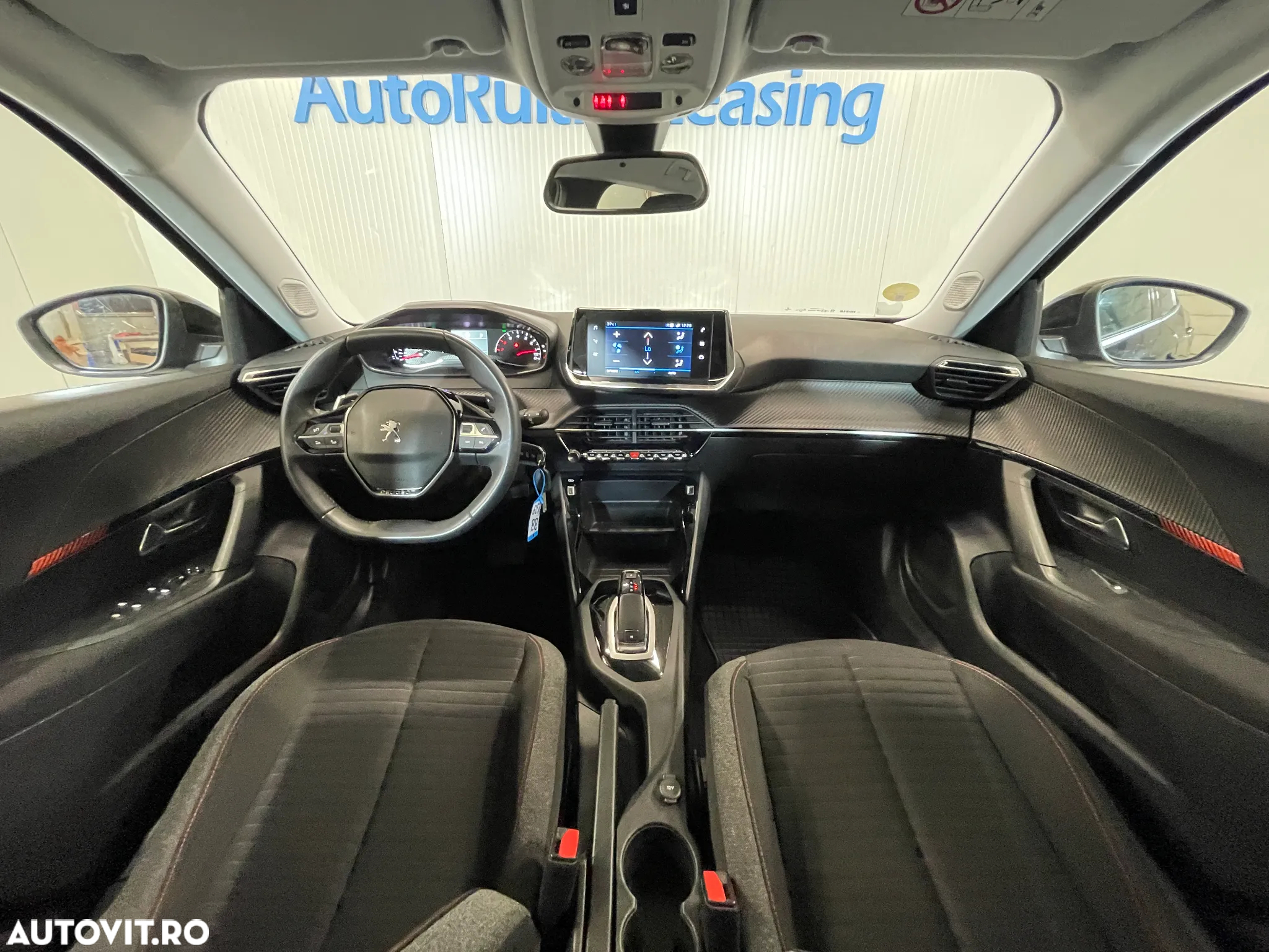 Peugeot 2008 BlueHDi 130 EAT8 Active - 7