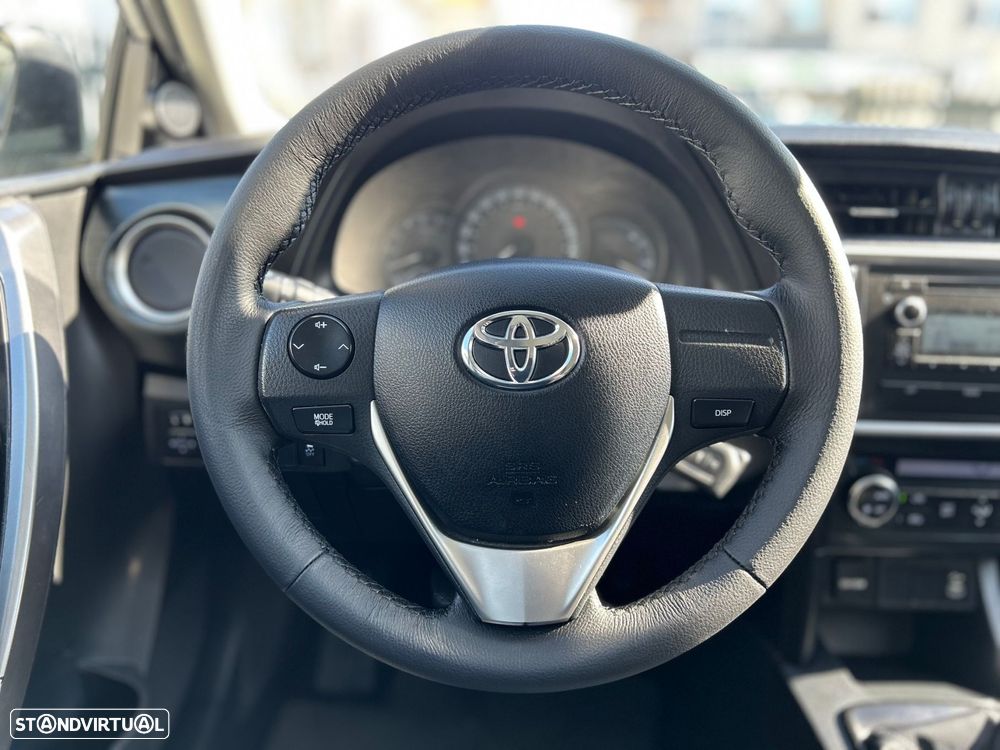 Toyota Auris Touring Sports 1.4 D-4D Comfort - 18