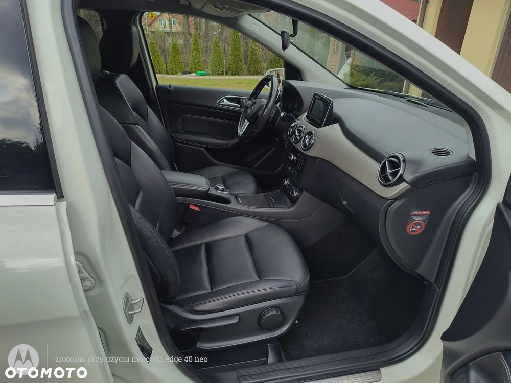 Mercedes-Benz Klasa B - 25