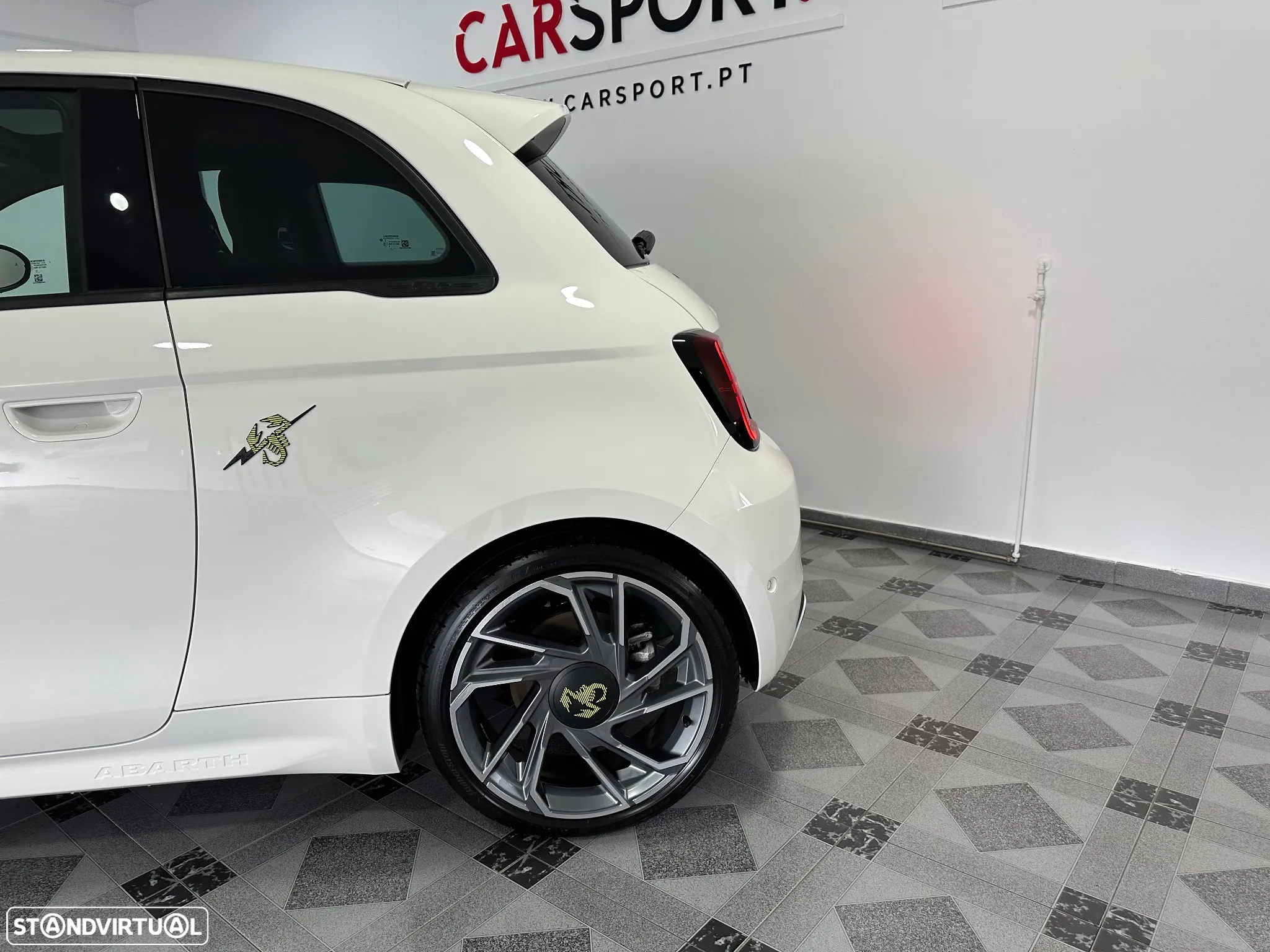 Abarth 500e Scorpionissima - 10
