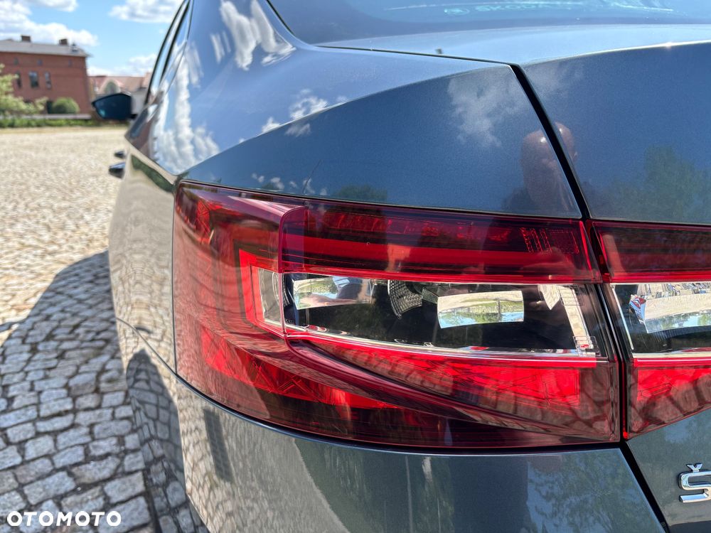 Skoda Superb 1.8 TSI Ambition - 14