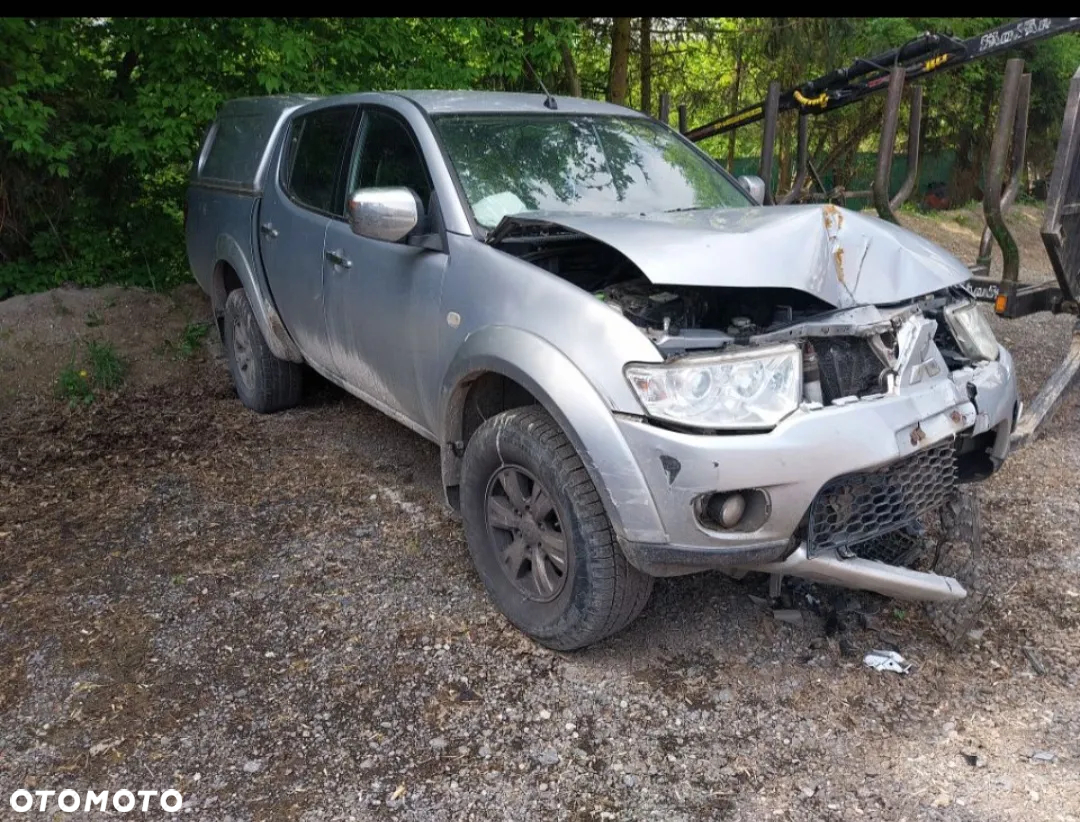 Mitsubishi L200 - 6