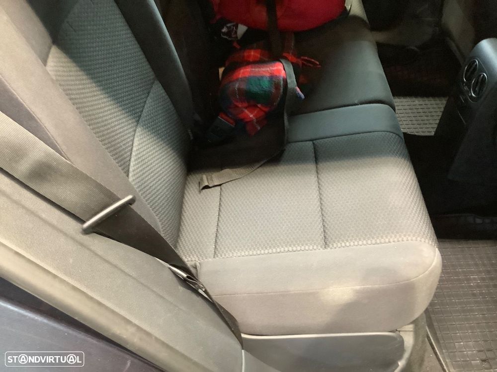 VW Golf Plus 1.2 TSI Trendline - 12