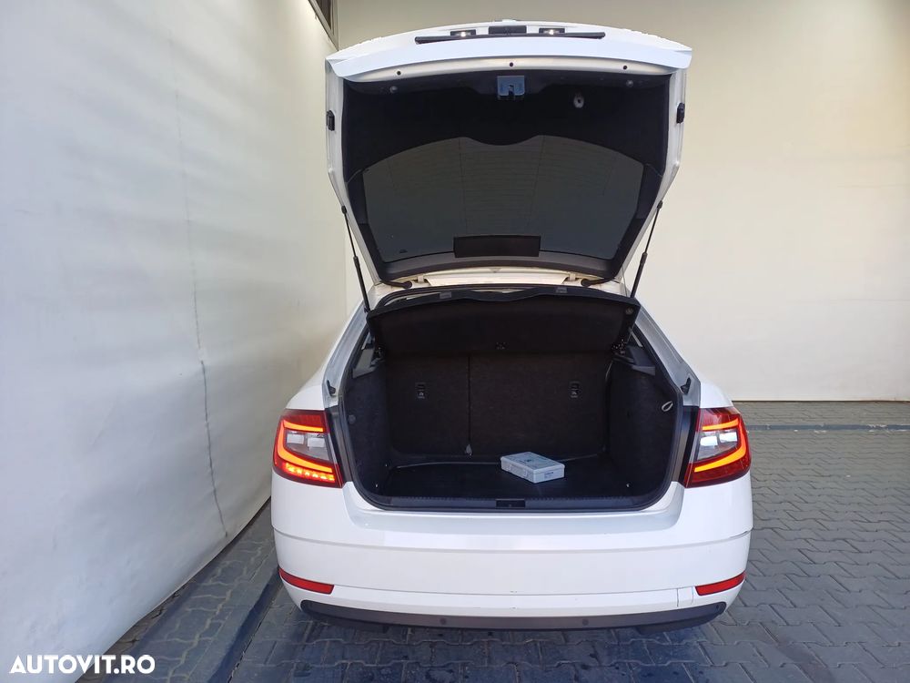 Skoda Octavia 1.6 TDI Ambition - 27