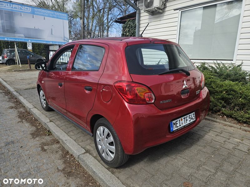 Mitsubishi Space Star - 12