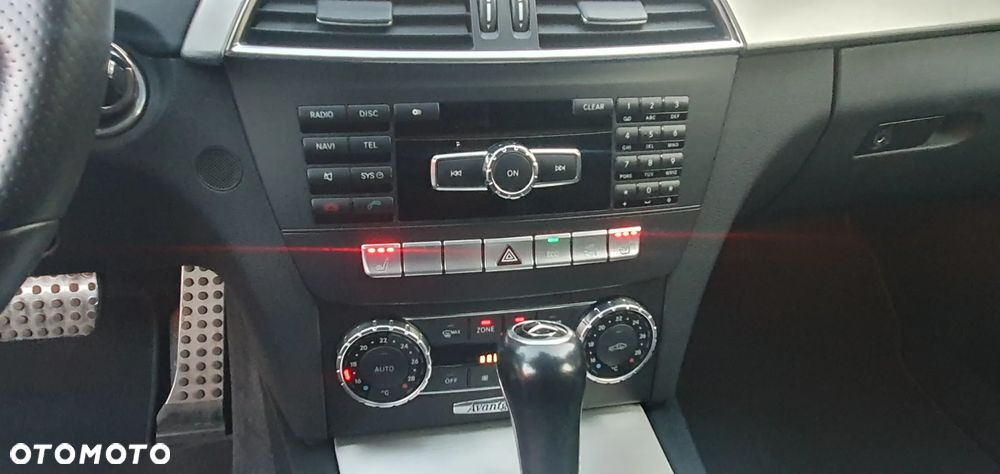 Mercedes-Benz Klasa C 180 Kompressor Automatik BlueEFFICIENCY Avantgarde - 24