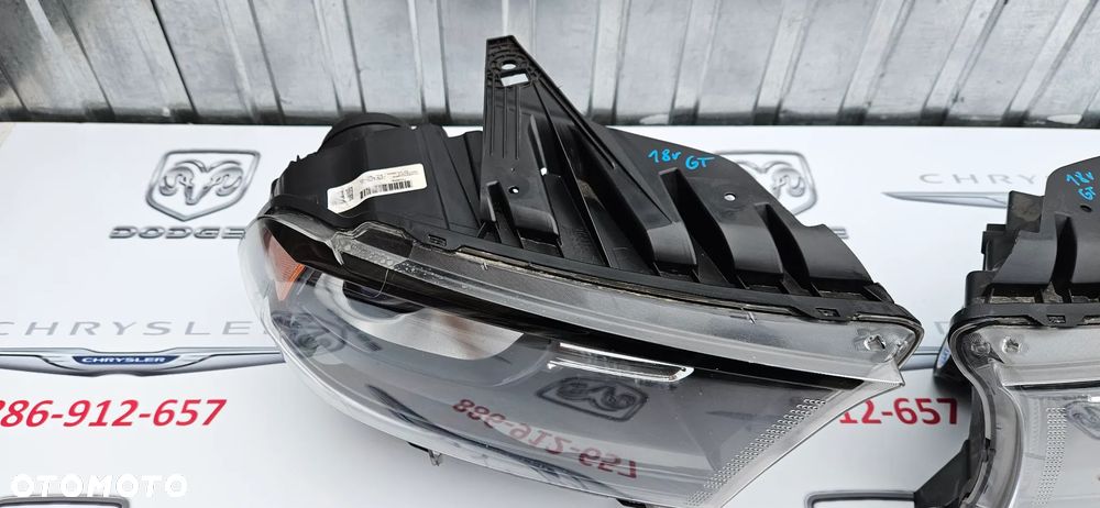 Dodge Durango III LIFT 2014- Kompletny reflektor lewy Lampa lewa P68299131AD Kompletny reflektor prawy Lampa prawa P68299130AD KOMPLETNY lampy Oryginalne MOPAR WERSJA RT GT CZARNE ŚRODKI - 11