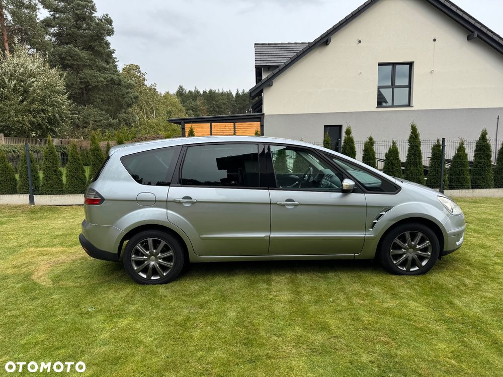 Ford S-Max - 8
