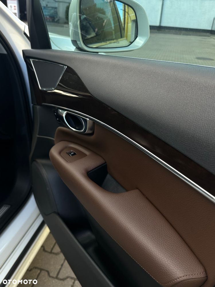 Volvo XC 90 T6 AWD Momentum 7os - 34
