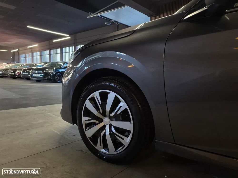 Peugeot 208 1.5 BlueHDi Active — fotografia 18
