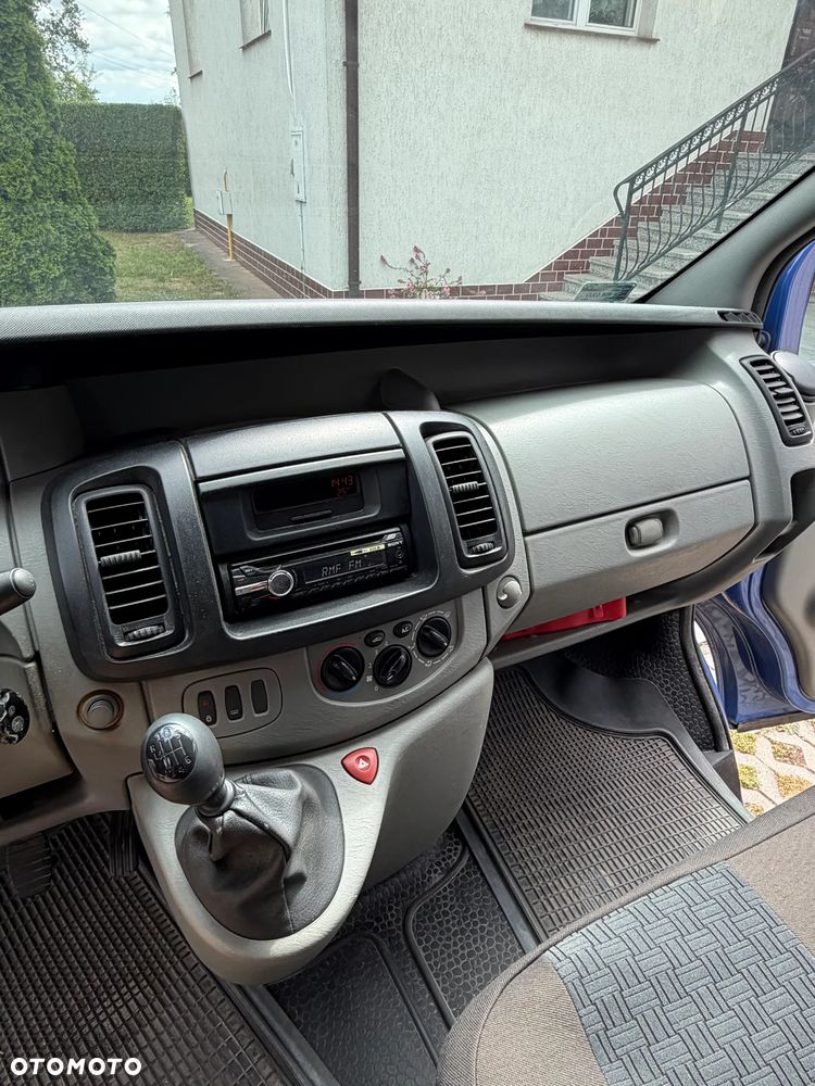 Renault TRAFIC - 18