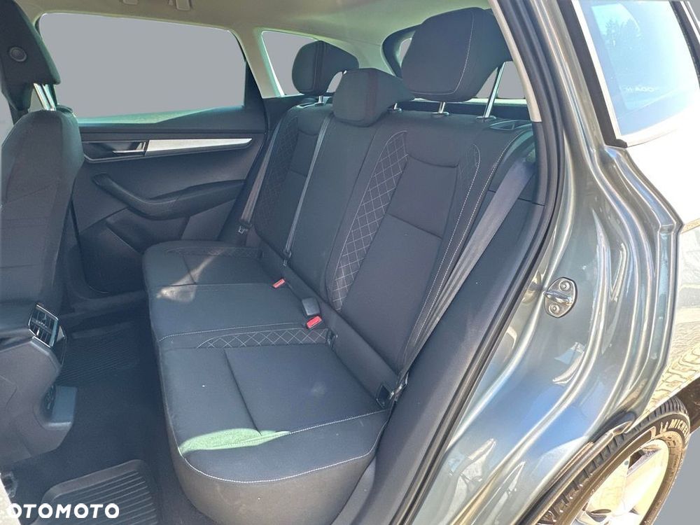 Skoda Karoq 2.0 TDI SCR 4x4 Style DSG - 24
