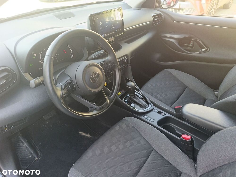 Toyota Yaris Hybrid 1.5 Style - 9