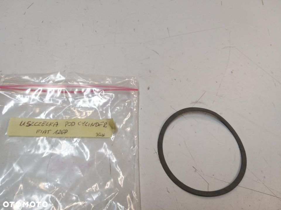 Uszczelka pod cylinder Fiat 126p 650 - 2