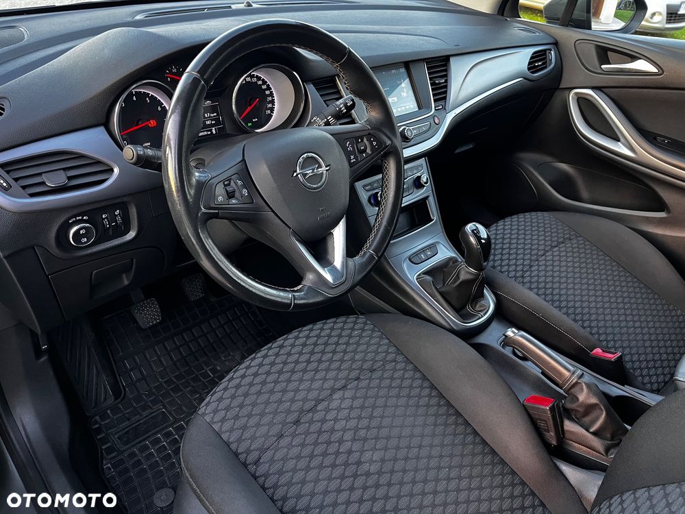 Opel Astra 1.4 T Dynamic - 10
