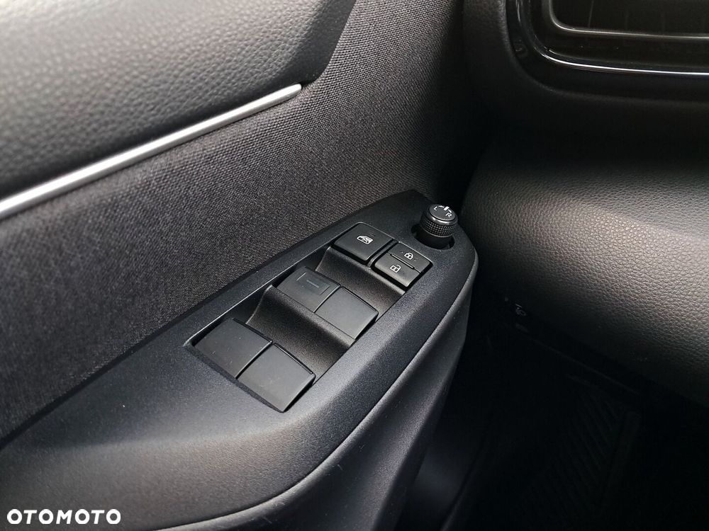 Toyota Yaris 1.5 Comfort - 16