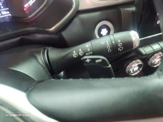 Renault Captur TCe 140 EDC GPF BUSINESS EDITION - 25