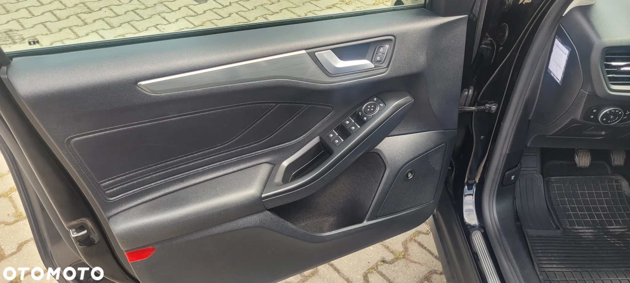 Ford Focus 1.0 EcoBoost Start-Stopp-System TITANIUM - 15