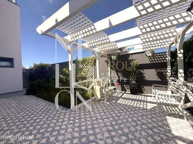 Moradia vista mar, com 3 apartamentos em AL nos Reis Magos. - Grande imagem: 3/32