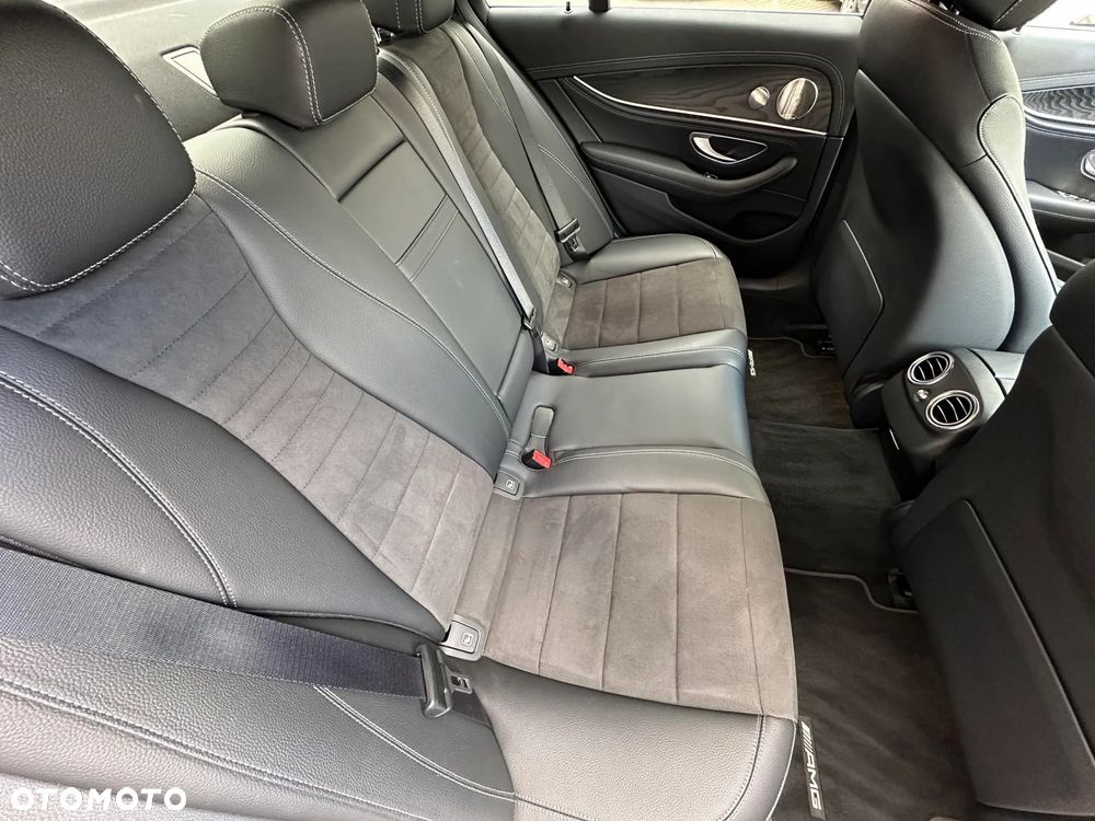 Mercedes-Benz Klasa E 220 d 4-Matic AMG - 15