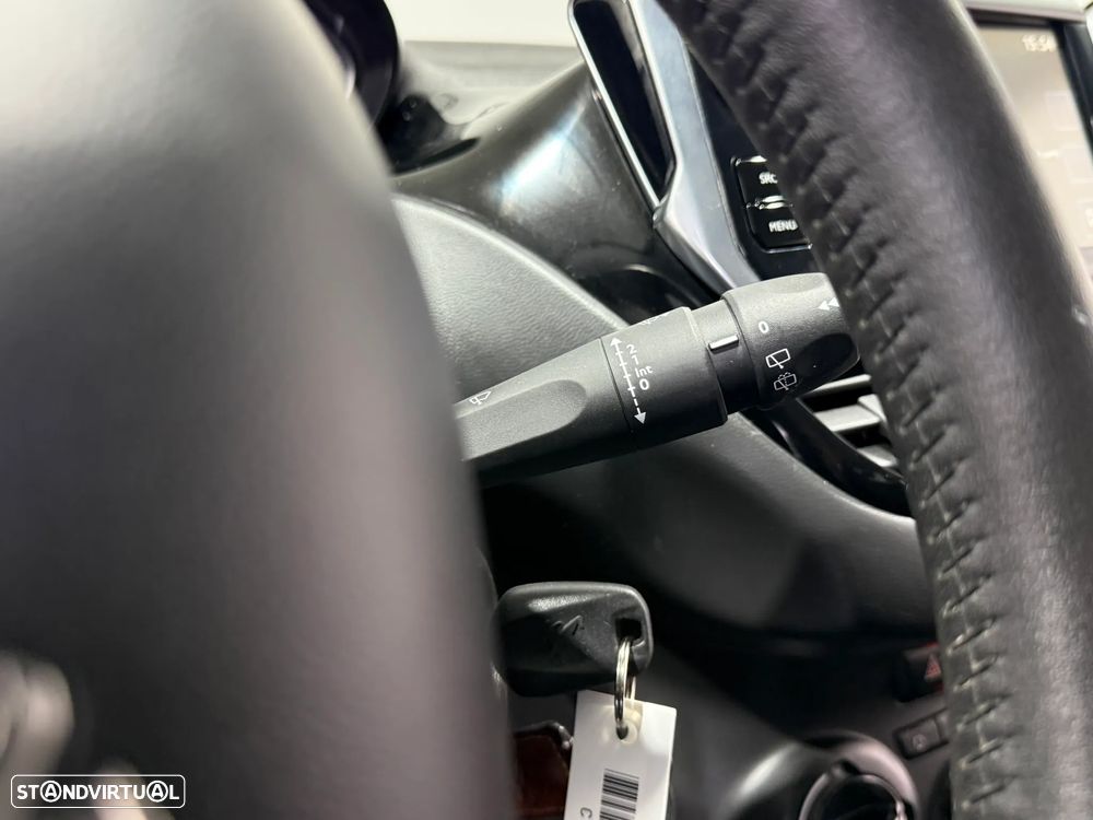 Peugeot 208 1.2 PureTech Style - 25