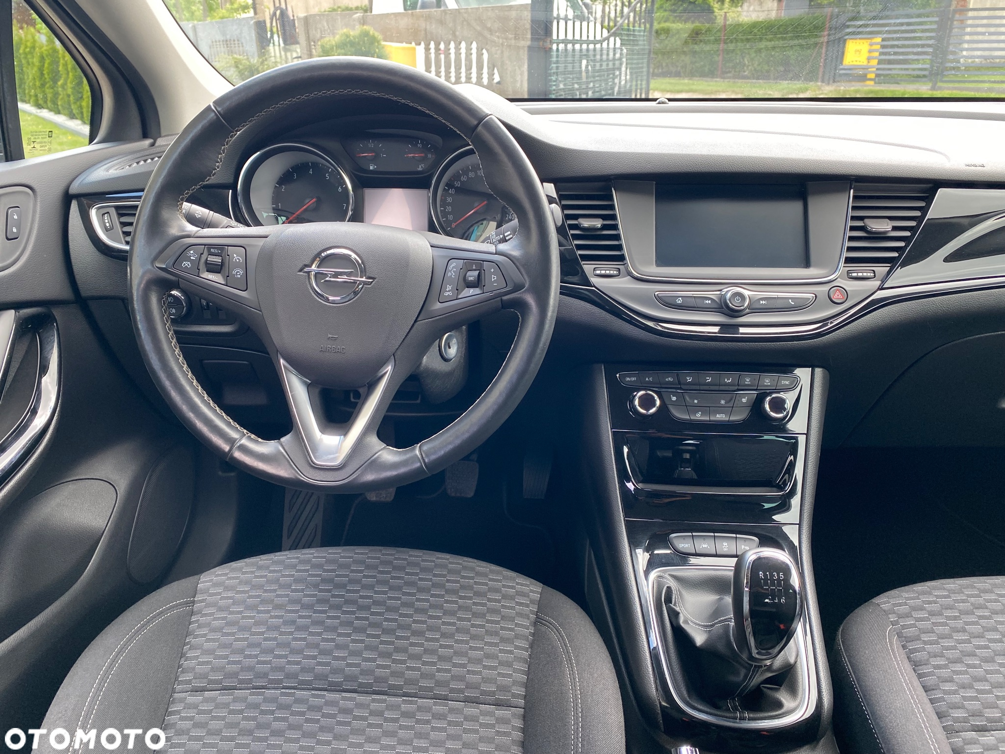Opel Astra 1.4 Turbo Innovation - 14