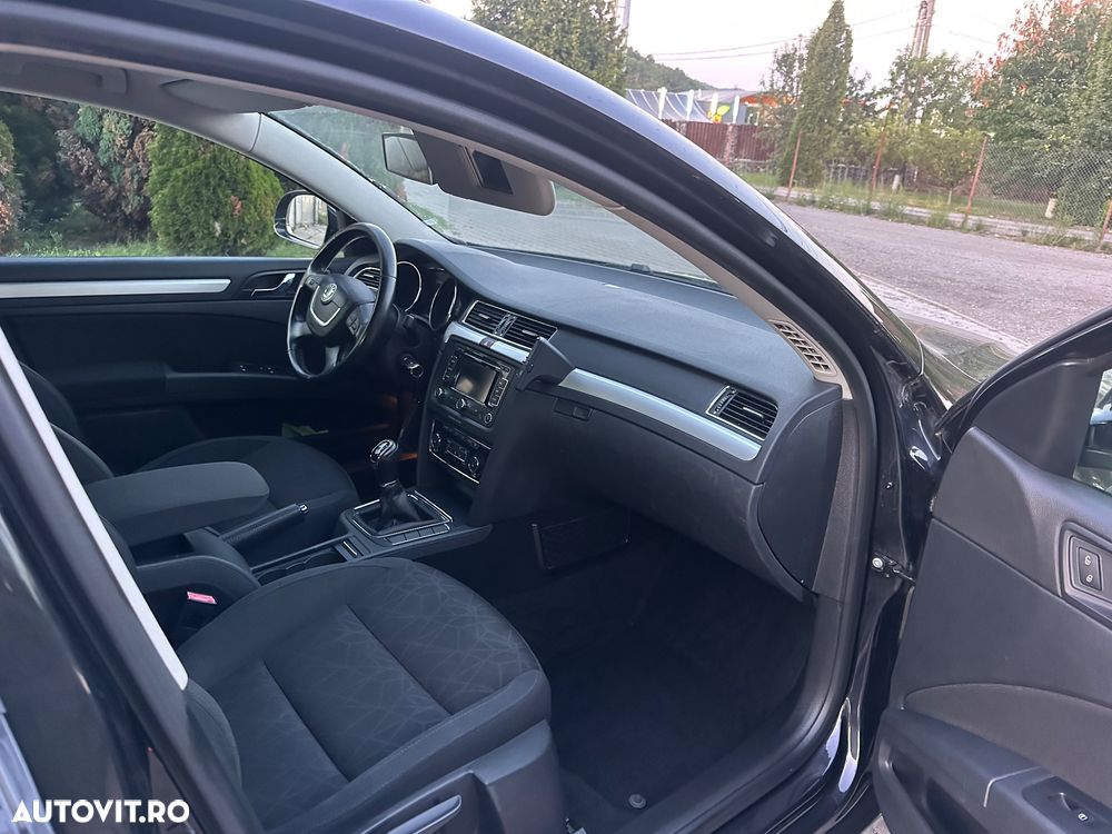 Skoda Superb 2.0 TDI Ambition - 7