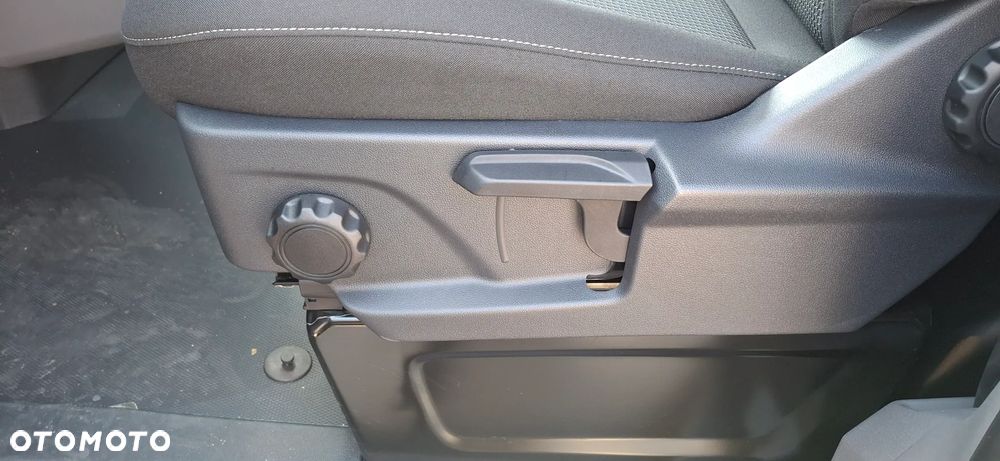 Volkswagen Transporter - 22