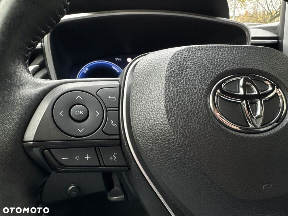 Toyota Corolla Cross - 30