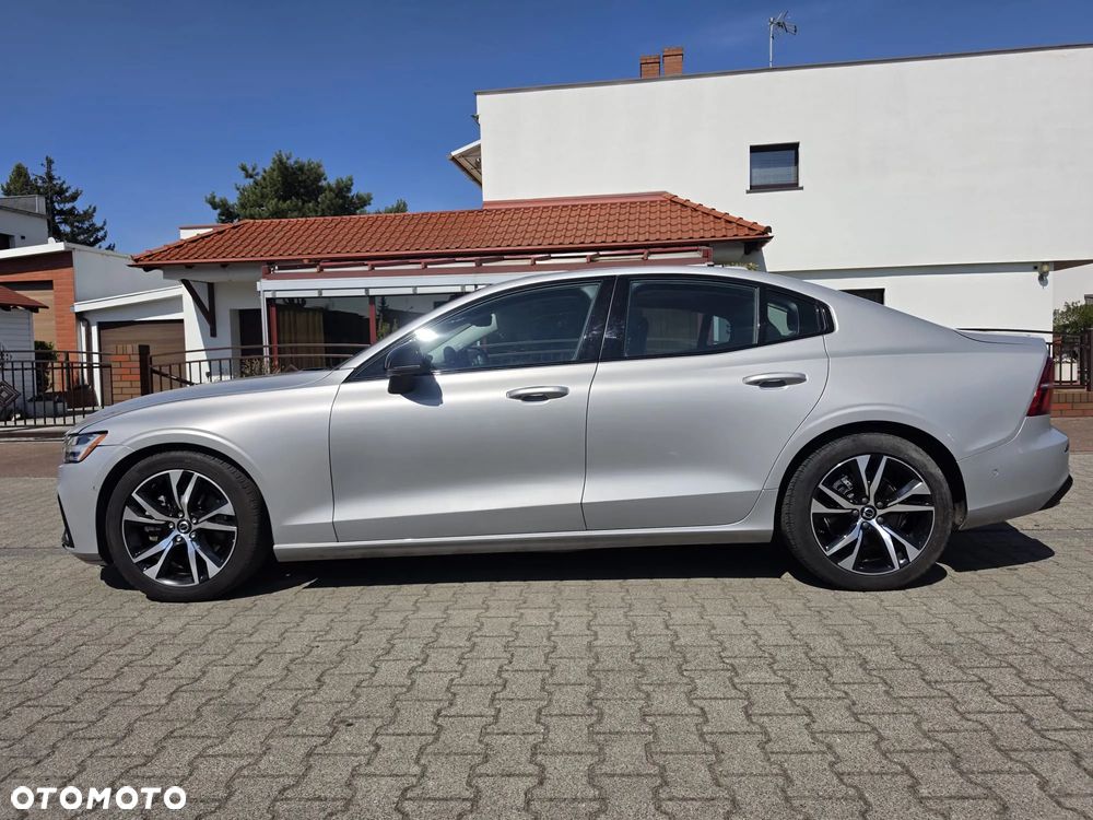 Volvo S60 T5 R-Design First Edition - 4