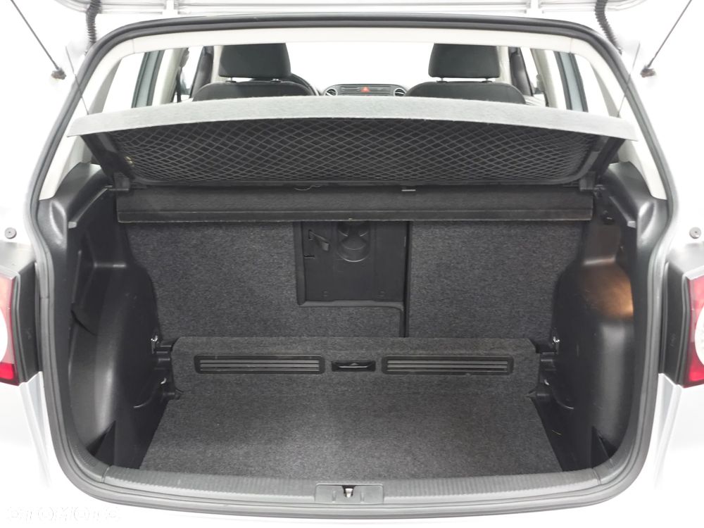 Volkswagen Golf Plus 1.6 Comfortline - 24