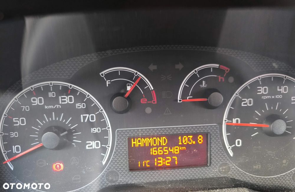 Fiat Fiorino Kombi 1.4 8V Elegant - 15