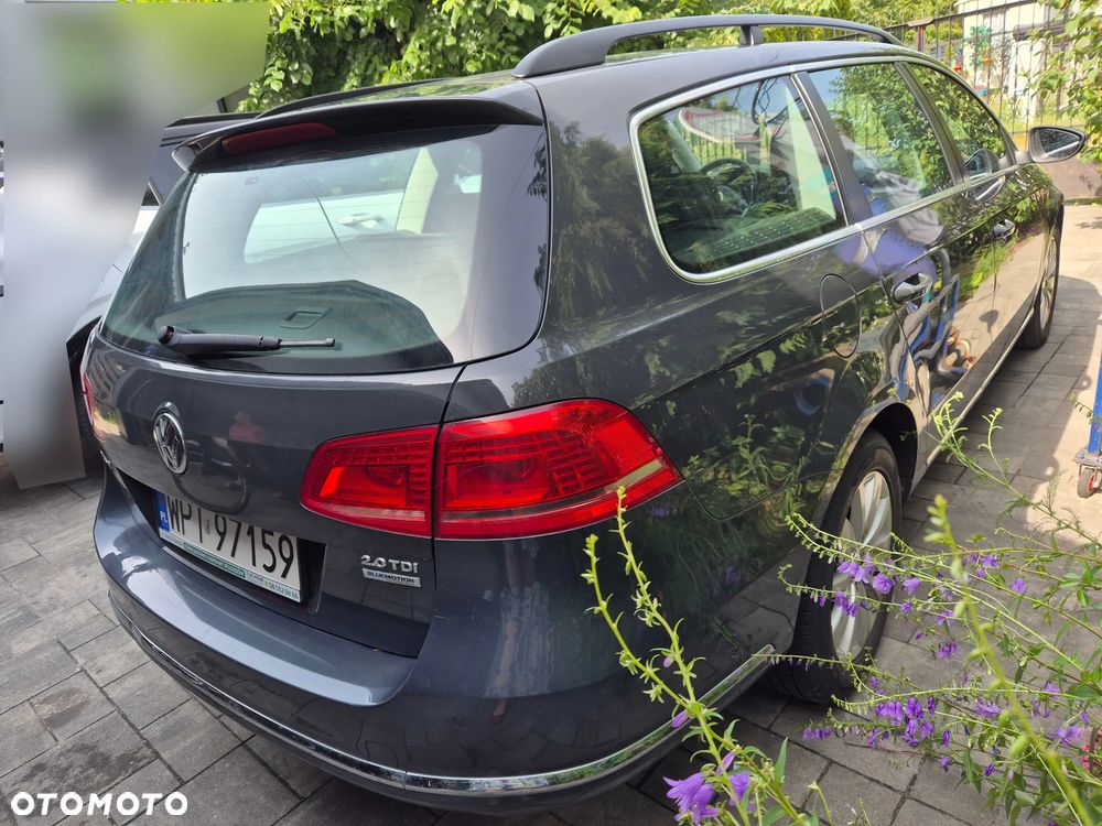 Volkswagen Passat 2.0 TDI Comfortline - 4