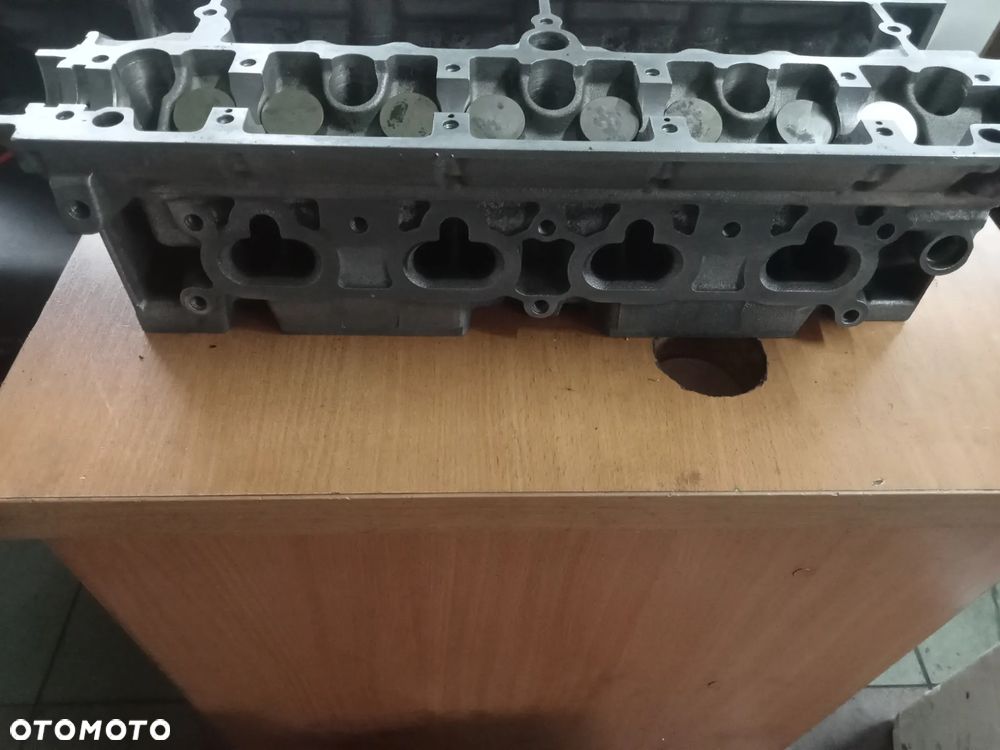 głowica citroen peugeot 1.8 16v 963455510 po regeneracji - 3