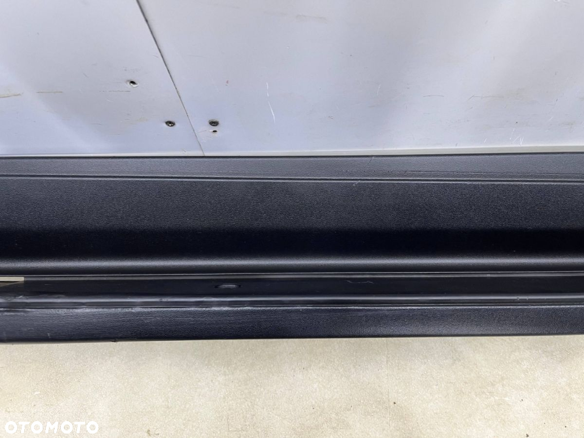Nakładka progu Mercedes ML II w164 AMG 05-11r. PRAWA dolna podpora listwa stopnia progu a1646901475 - 8