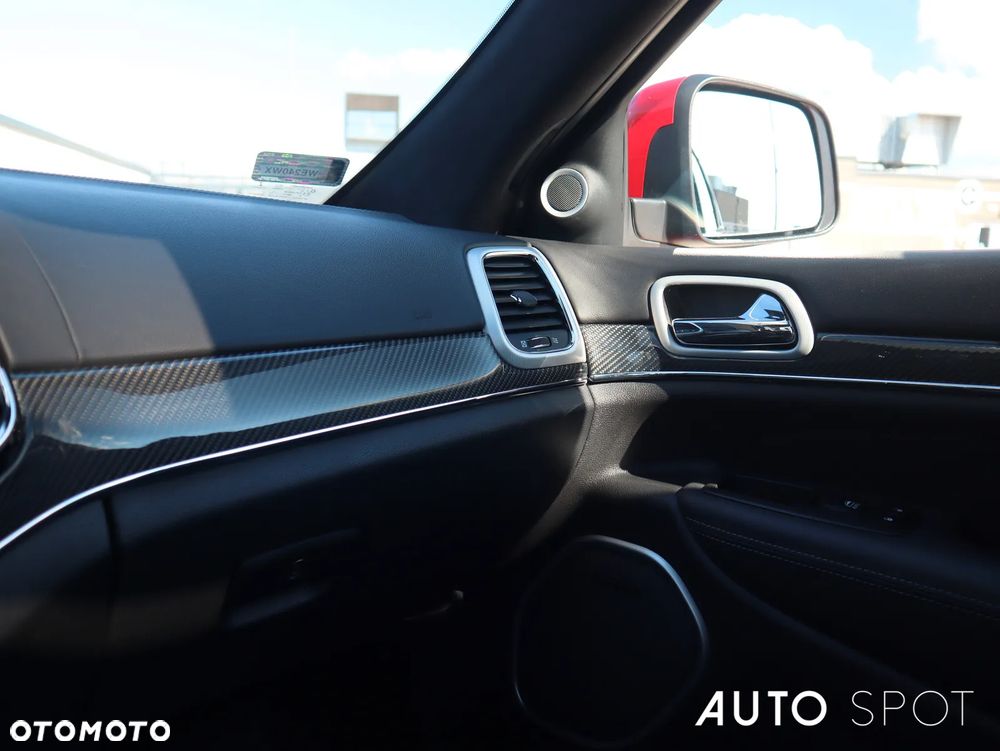 Jeep Grand Cherokee 6.4 V8 SRT8 - 33