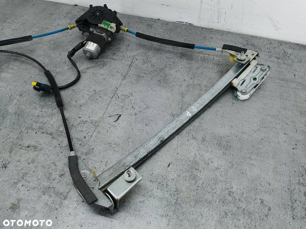 PODNOŚNIK SZYBY PRAWY PRZÓD ALFA ROMEO GT II - 9