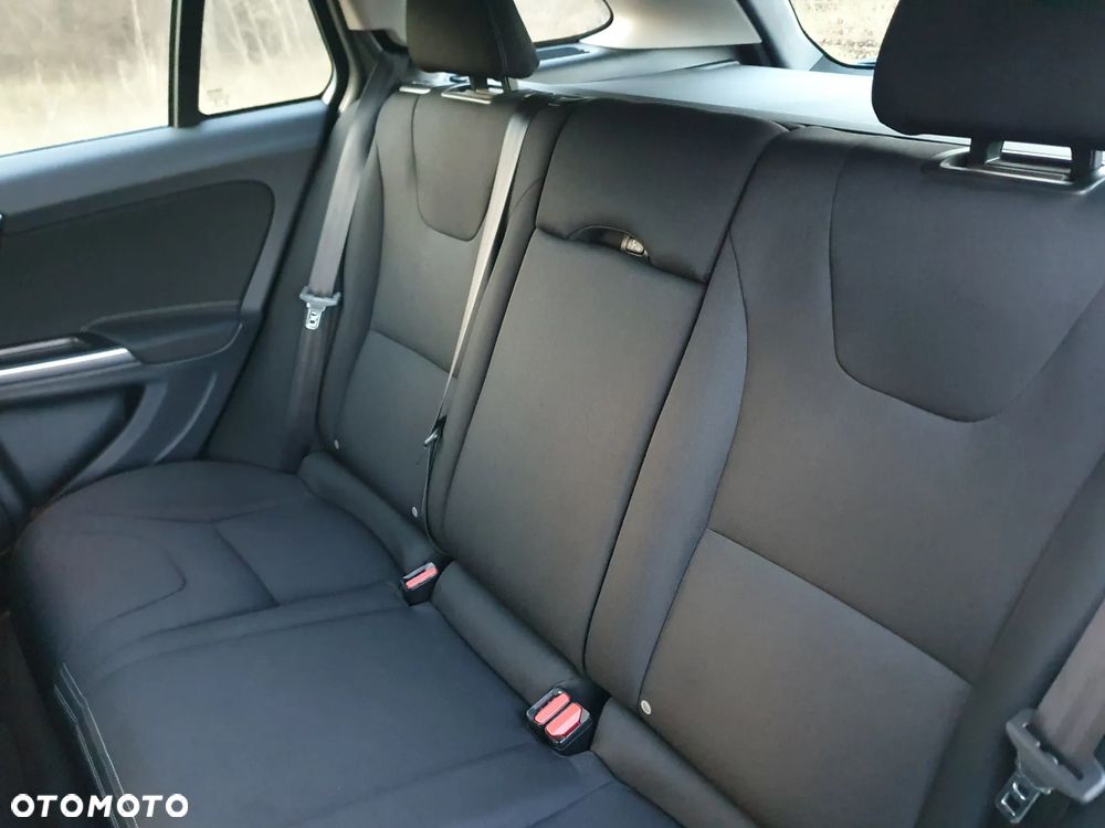 Volvo V60 - 11