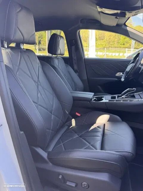 DS DS7 Crossback - 10