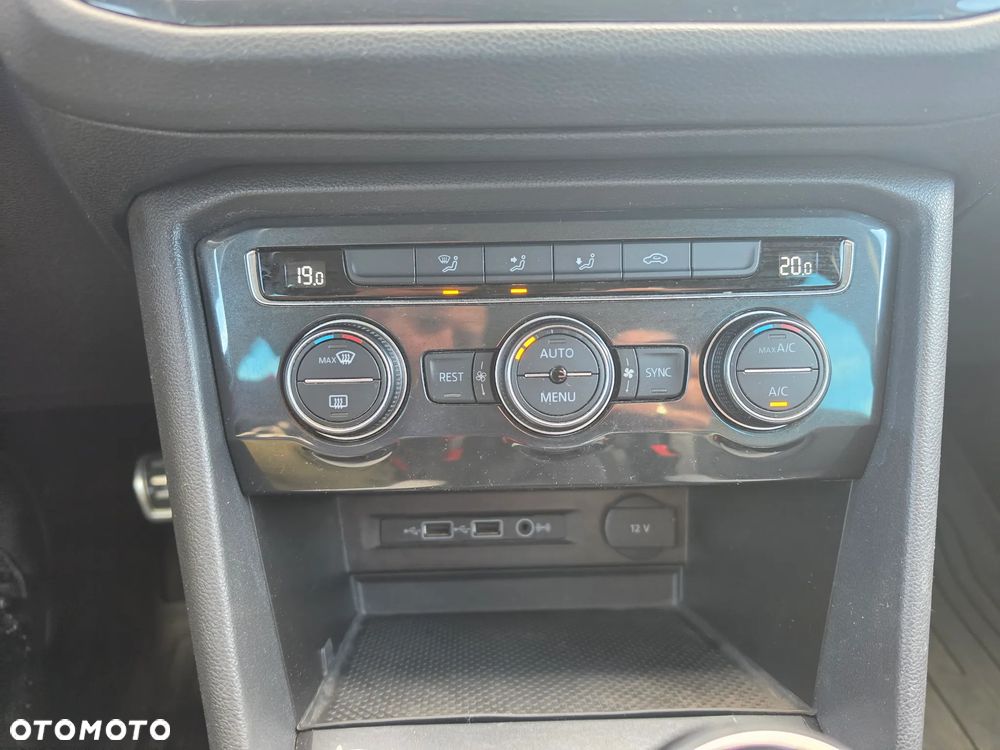 Volkswagen Tiguan - 20